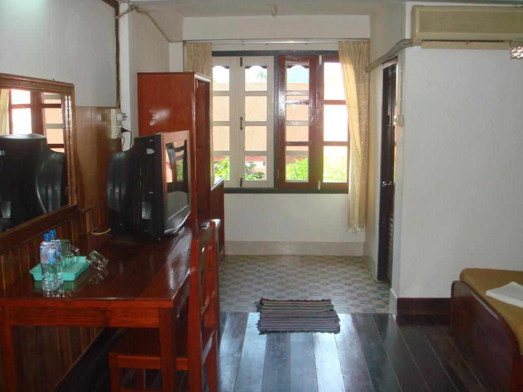 Champa Hotel Pakse Ngoại thất bức ảnh