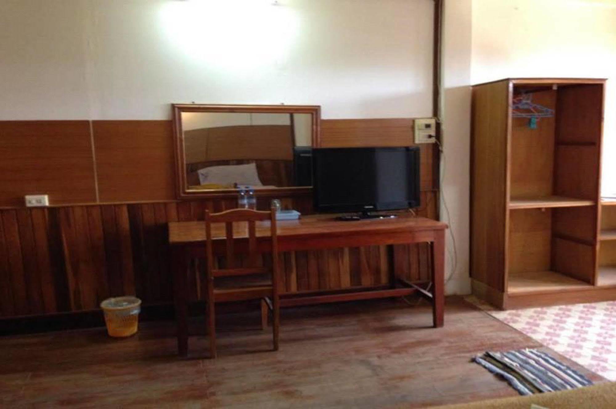 Champa Hotel Pakse Ngoại thất bức ảnh