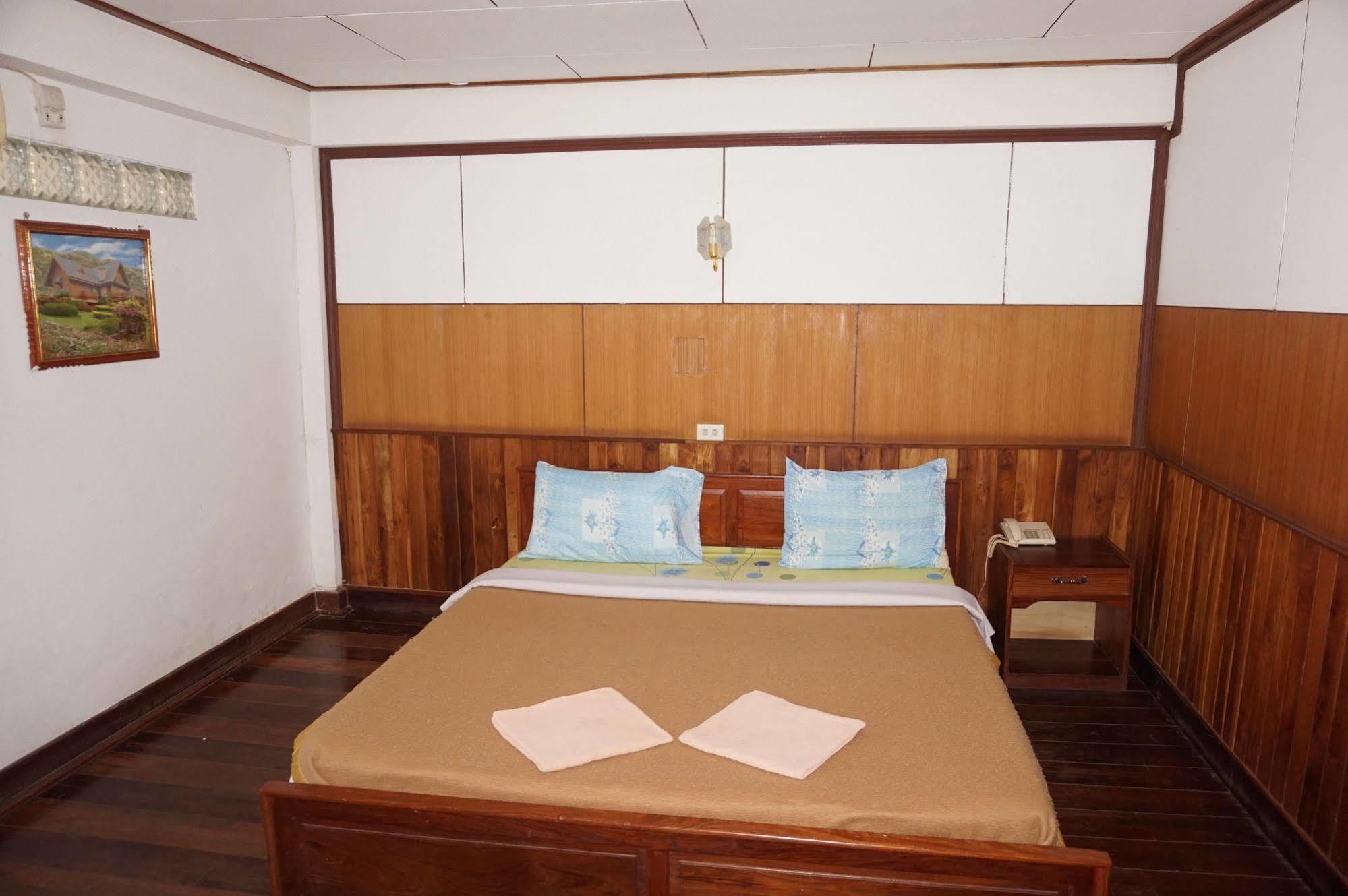 Champa Hotel Pakse Ngoại thất bức ảnh